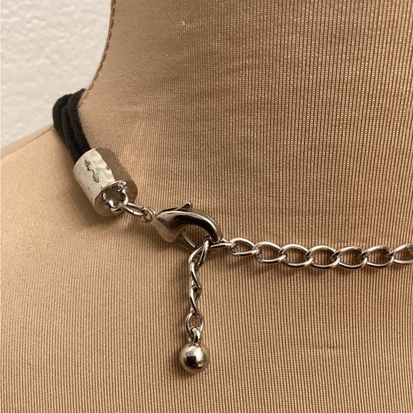 Vintage Silver Hammered Pendant Necklace - Picture 5 of 6